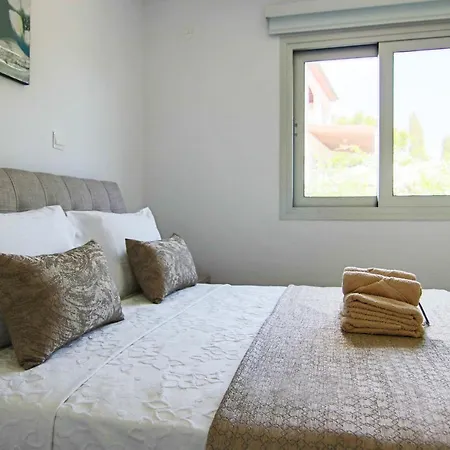 Phaedrus Living Luxury Ellison Villa Coral Bay