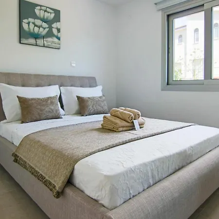 Phaedrus Living Luxury Ellison Villa