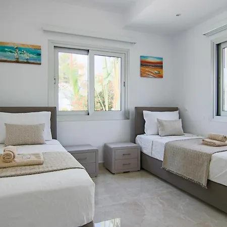 Phaedrus Living Luxury Ellison *