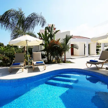 Phaedrus Living Luxury Ellison Villa